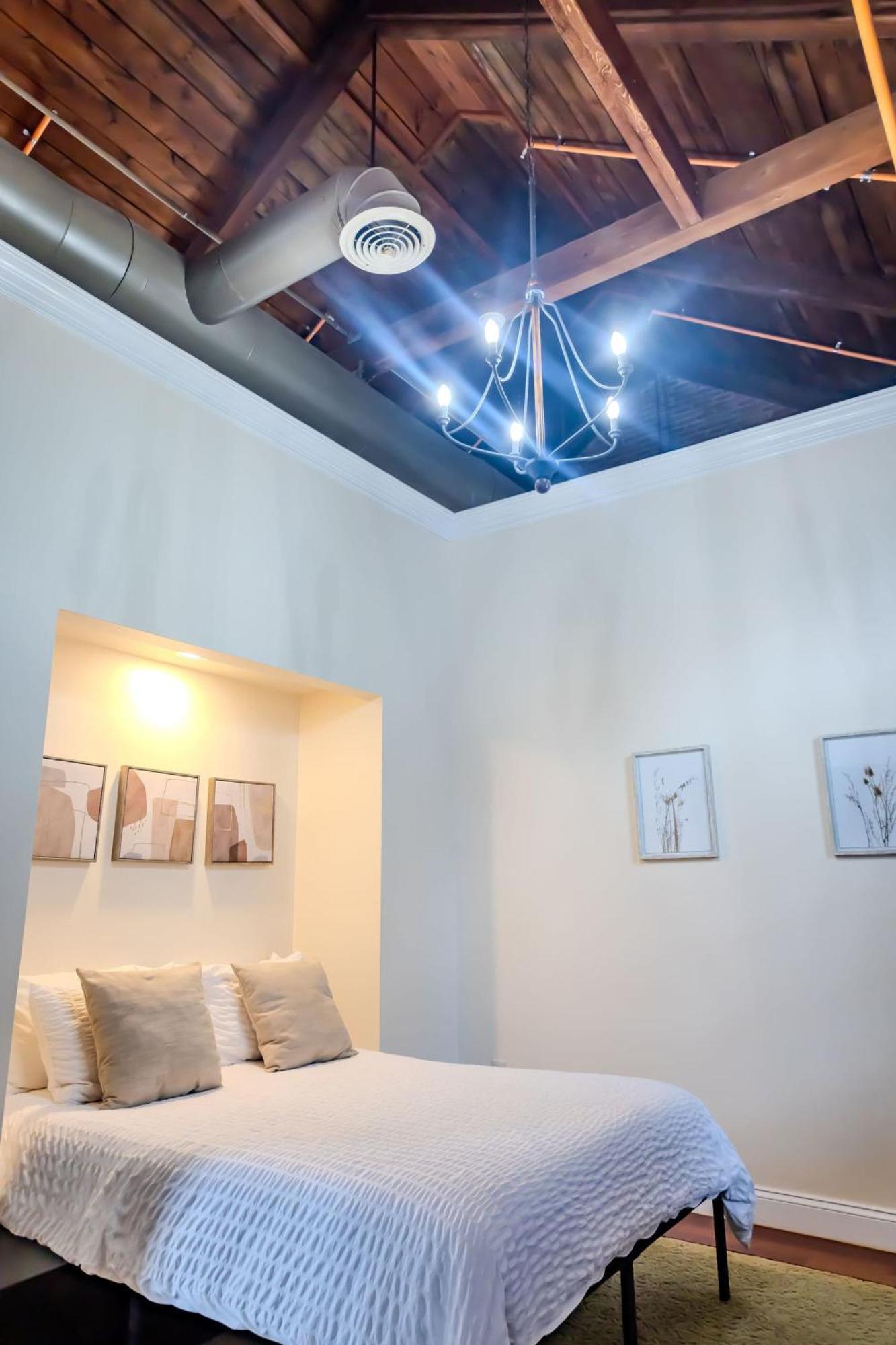 Jennifer'S Riverfront Foundry Apartment Downtown 普罗维登斯 外观 照片