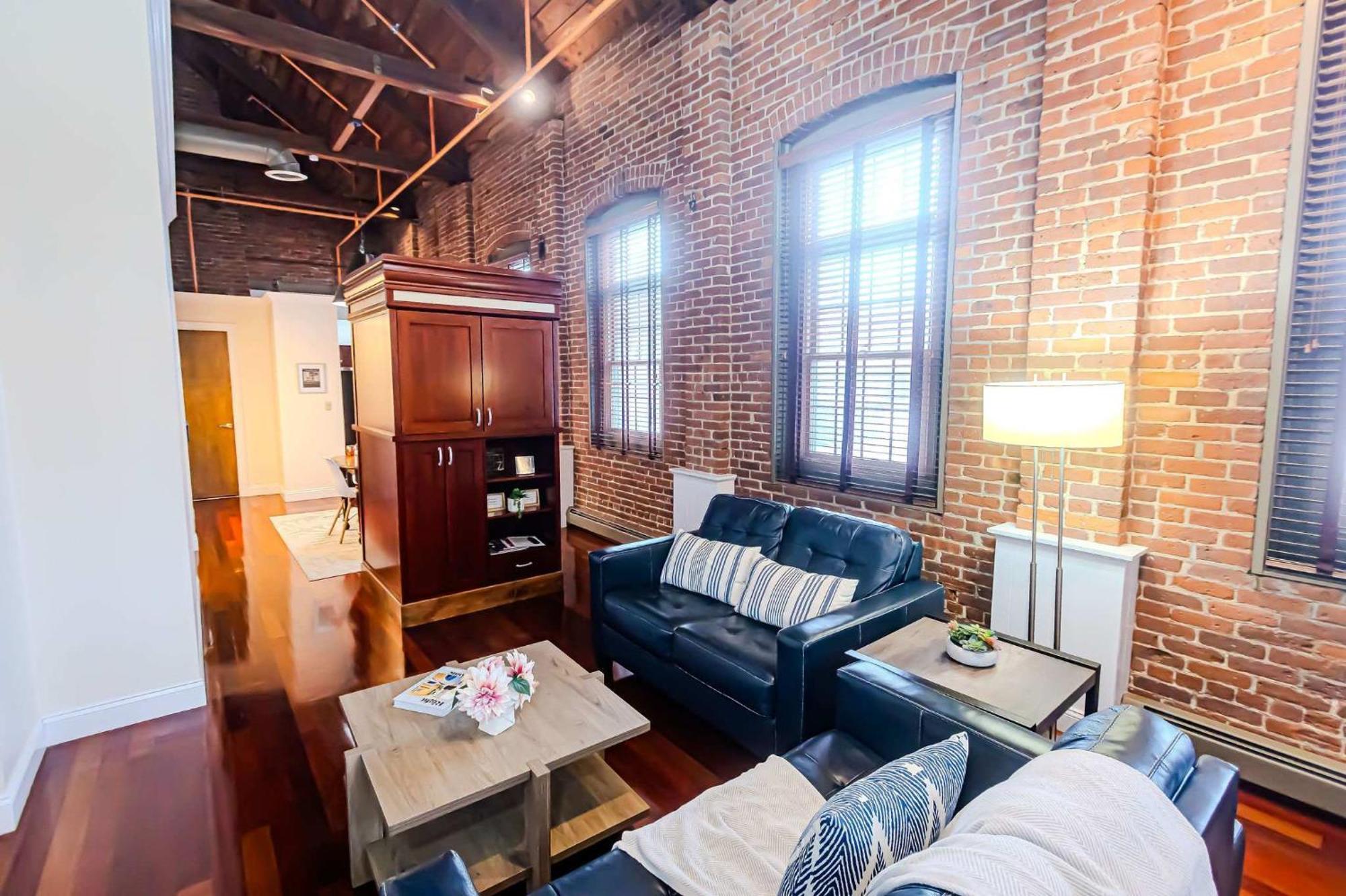 Jennifer'S Riverfront Foundry Apartment Downtown 普罗维登斯 外观 照片