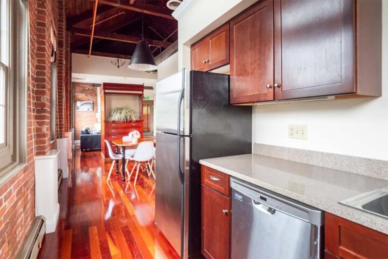 Jennifer'S Riverfront Foundry Apartment Downtown 普罗维登斯 外观 照片