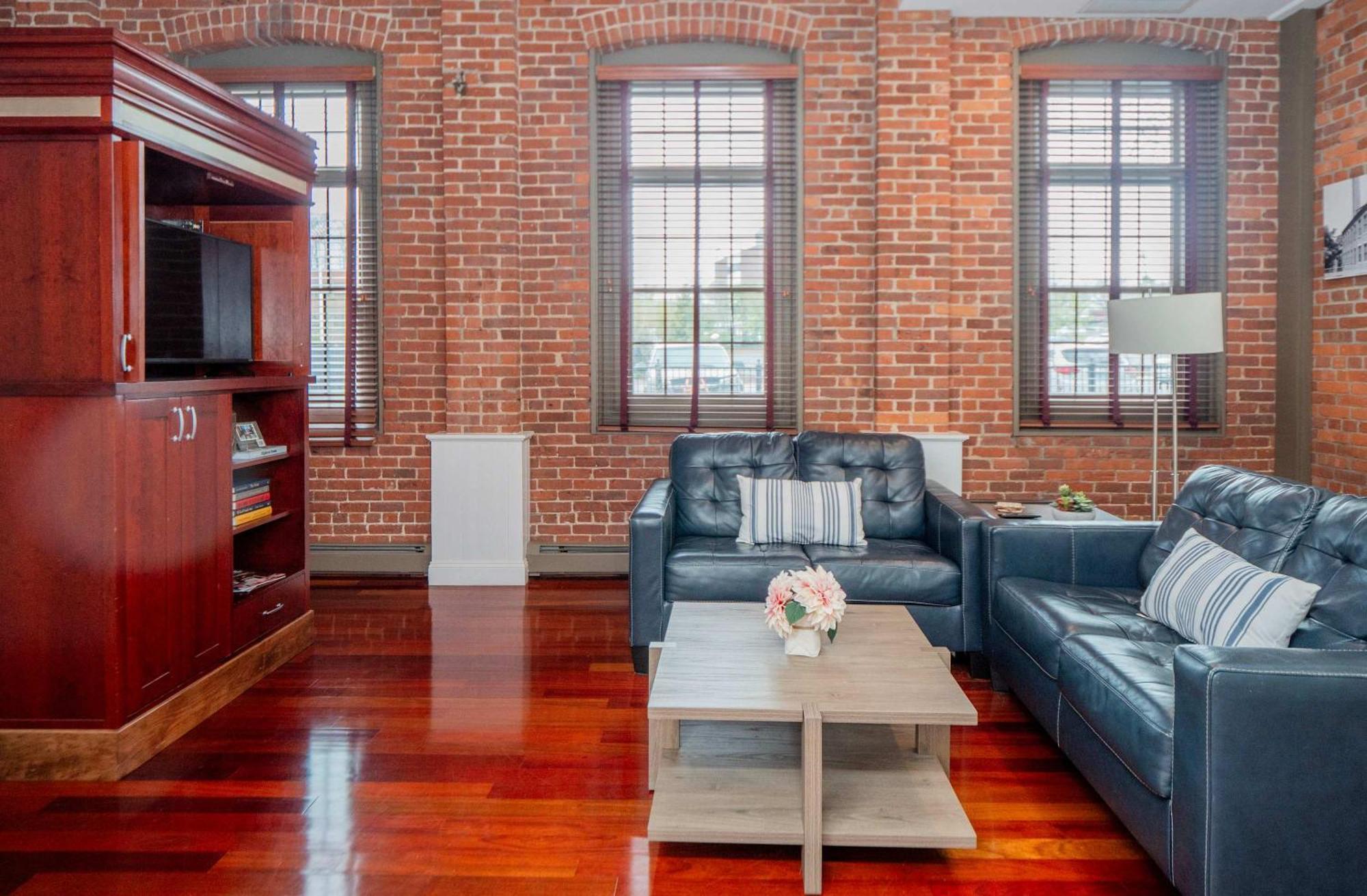 Jennifer'S Riverfront Foundry Apartment Downtown 普罗维登斯 外观 照片